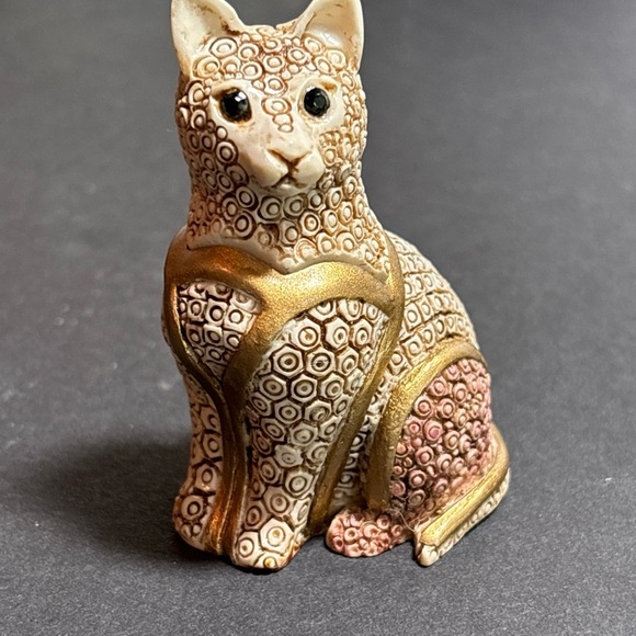 Harmony Kingdom Tapestry Series "Sateen"  Limited Ed 1195/1500 w/Swarovski  Eyes - Picture 2 of 10